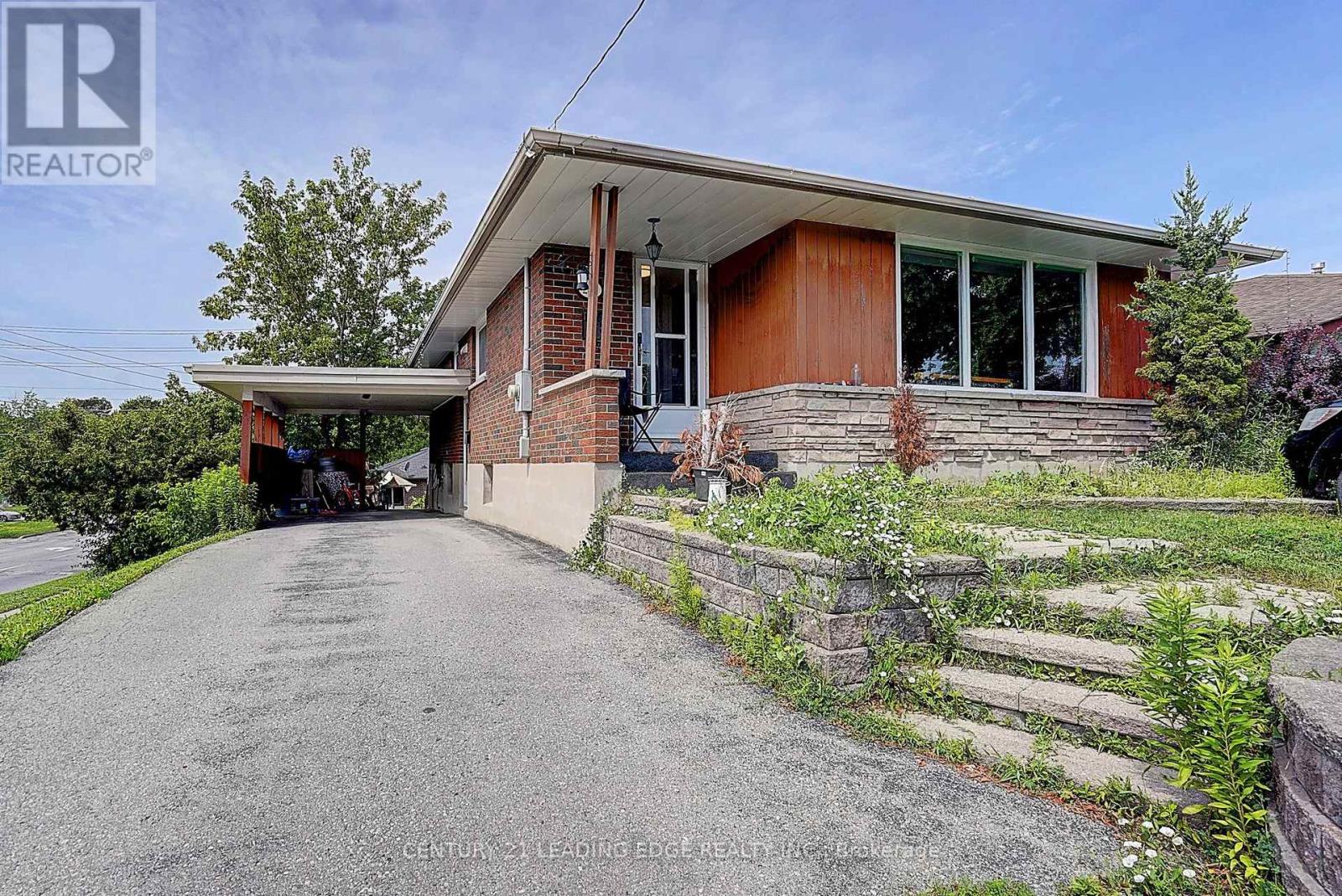 284 DOVER STREET, Oshawa (Eastdale) — photo 3
