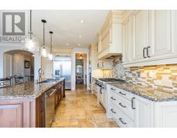 126 Vines Place, Aurora, ON L4G0R7 Photo 17