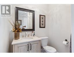 126 Vines Place, Aurora, ON L4G0R7 Photo 24