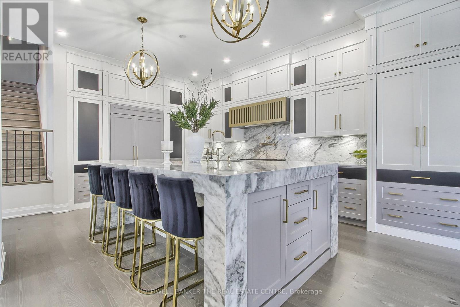 92 MAPLE FIELDS CIRCLE - 16
