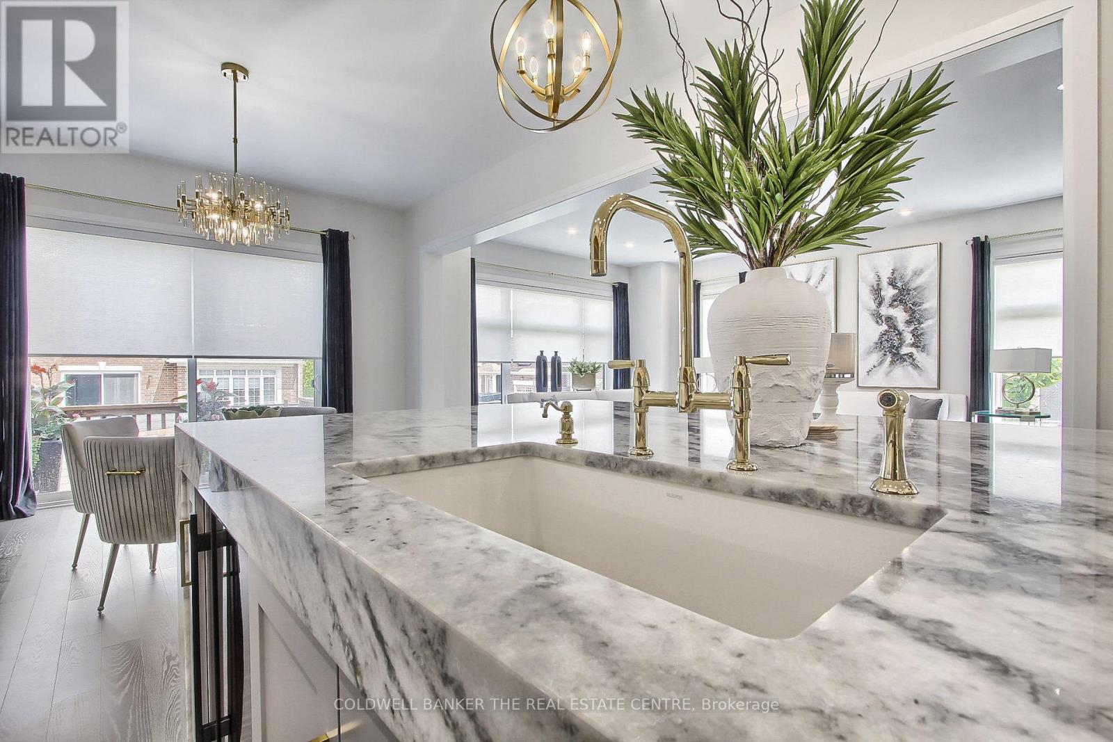 92 MAPLE FIELDS CIRCLE - Image 22