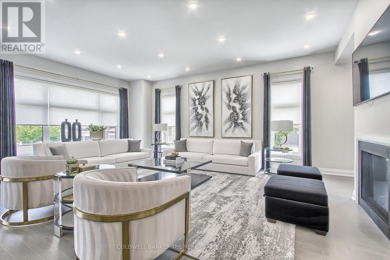 92 MAPLE FIELDS CIRCLE - Image 27