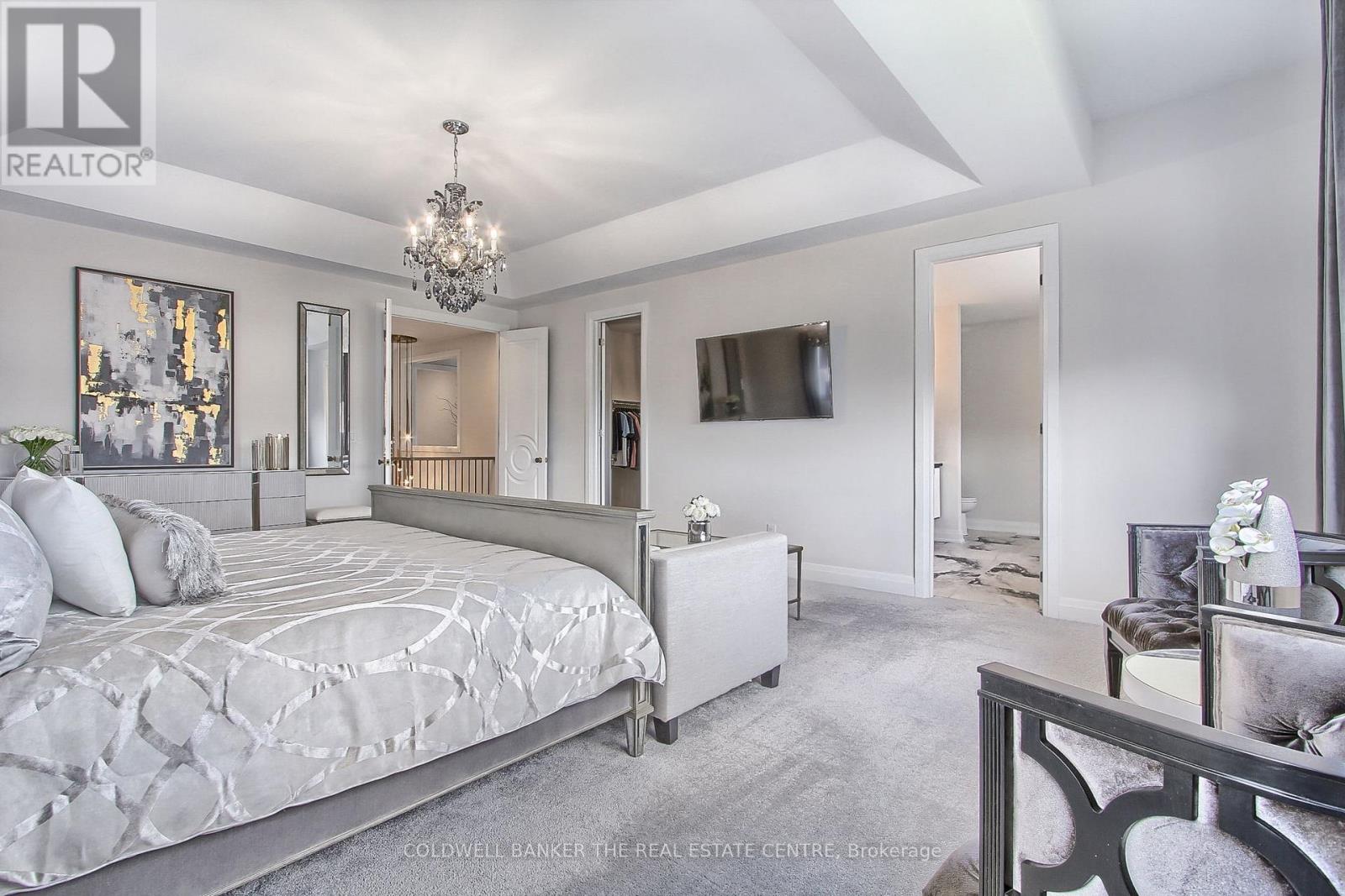 92 MAPLE FIELDS CIRCLE - 38