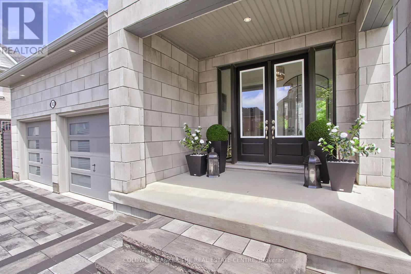 92 MAPLE FIELDS CIRCLE - 5