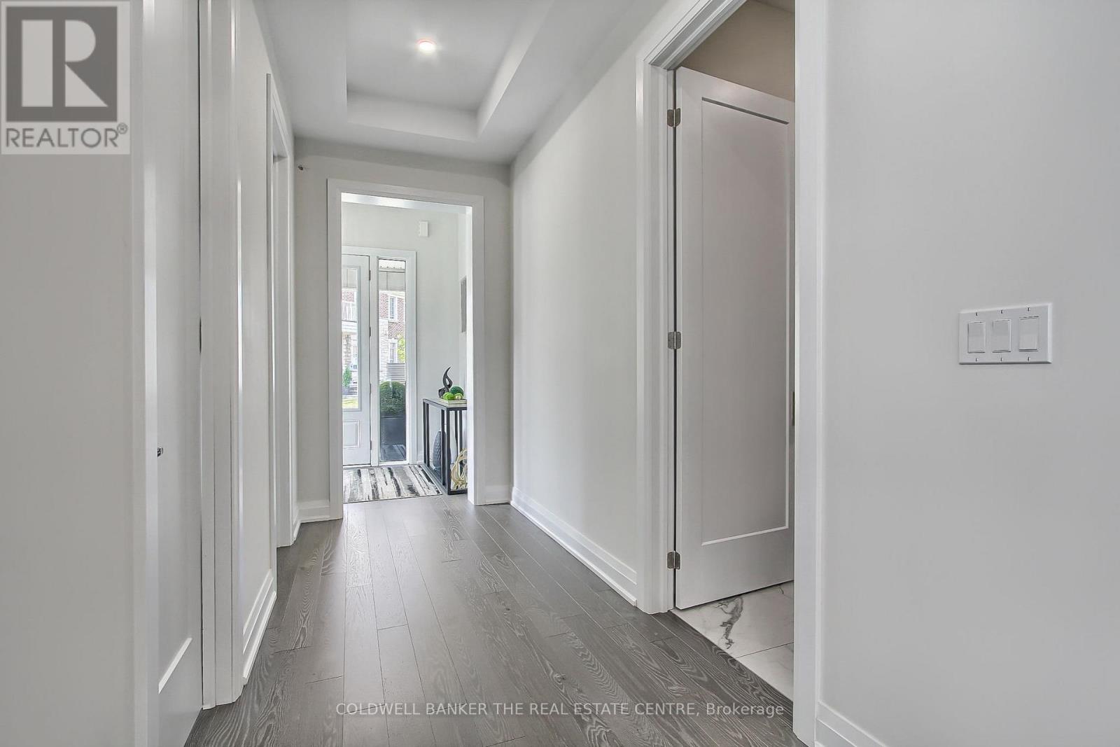 92 MAPLE FIELDS CIRCLE - 8