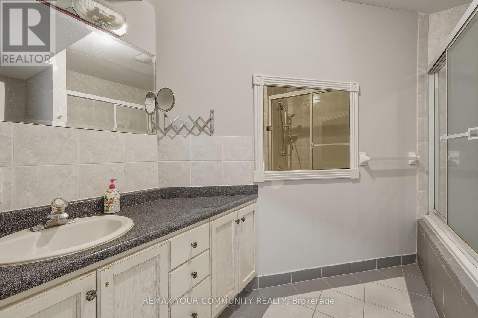 176 OLD SURREY LANE - 42