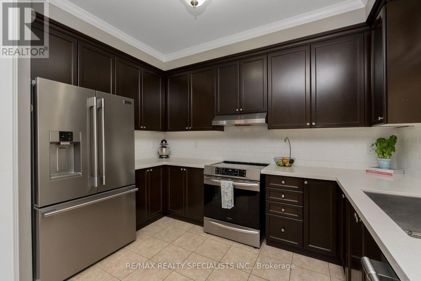 24 SERENITY STREET - 16