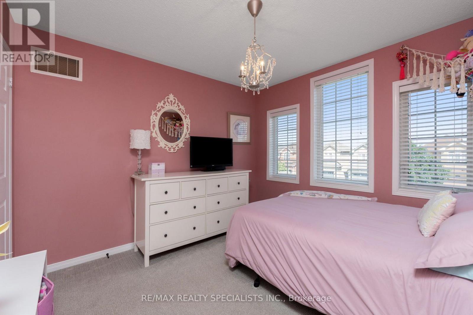 24 SERENITY STREET - Image 31