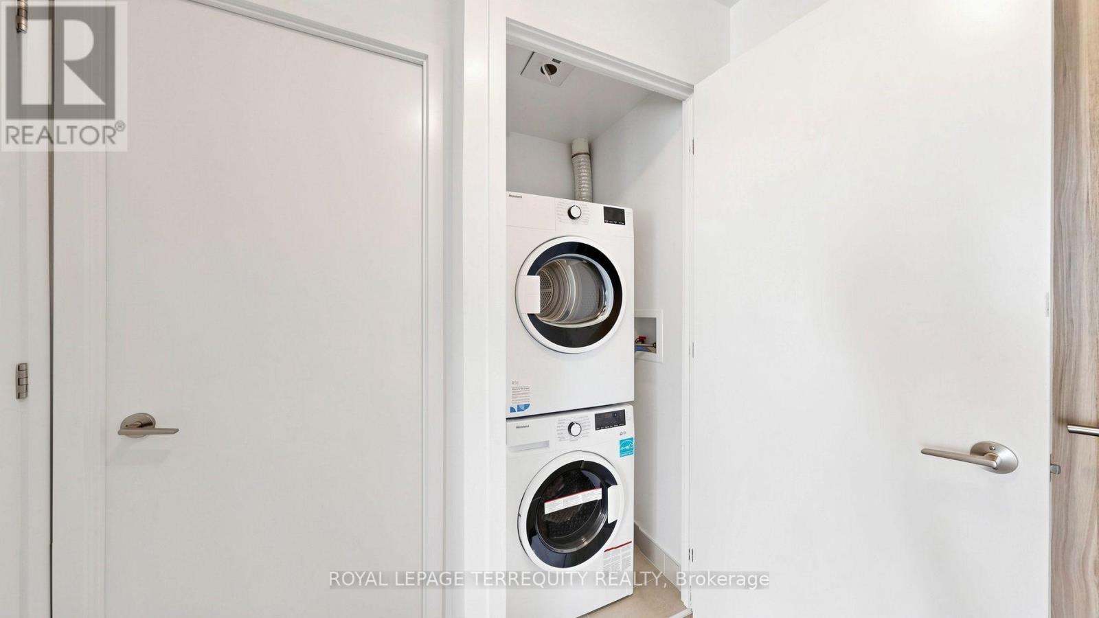 #519 3100 KEELE STREET - Image 25