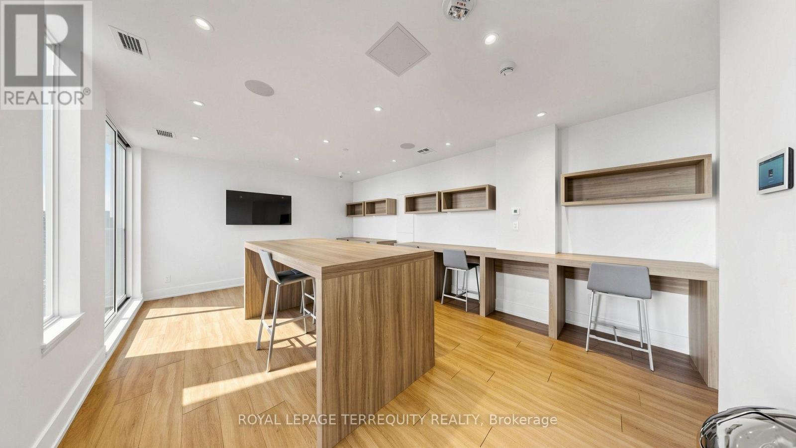 #519 3100 KEELE STREET - Image 39