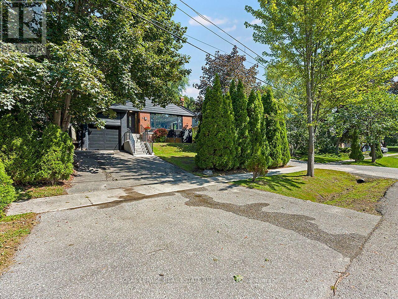 35 FERNALROY BOULEVARD - 3