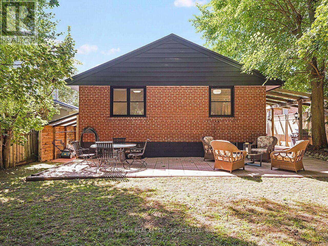 35 FERNALROY BOULEVARD - 42
