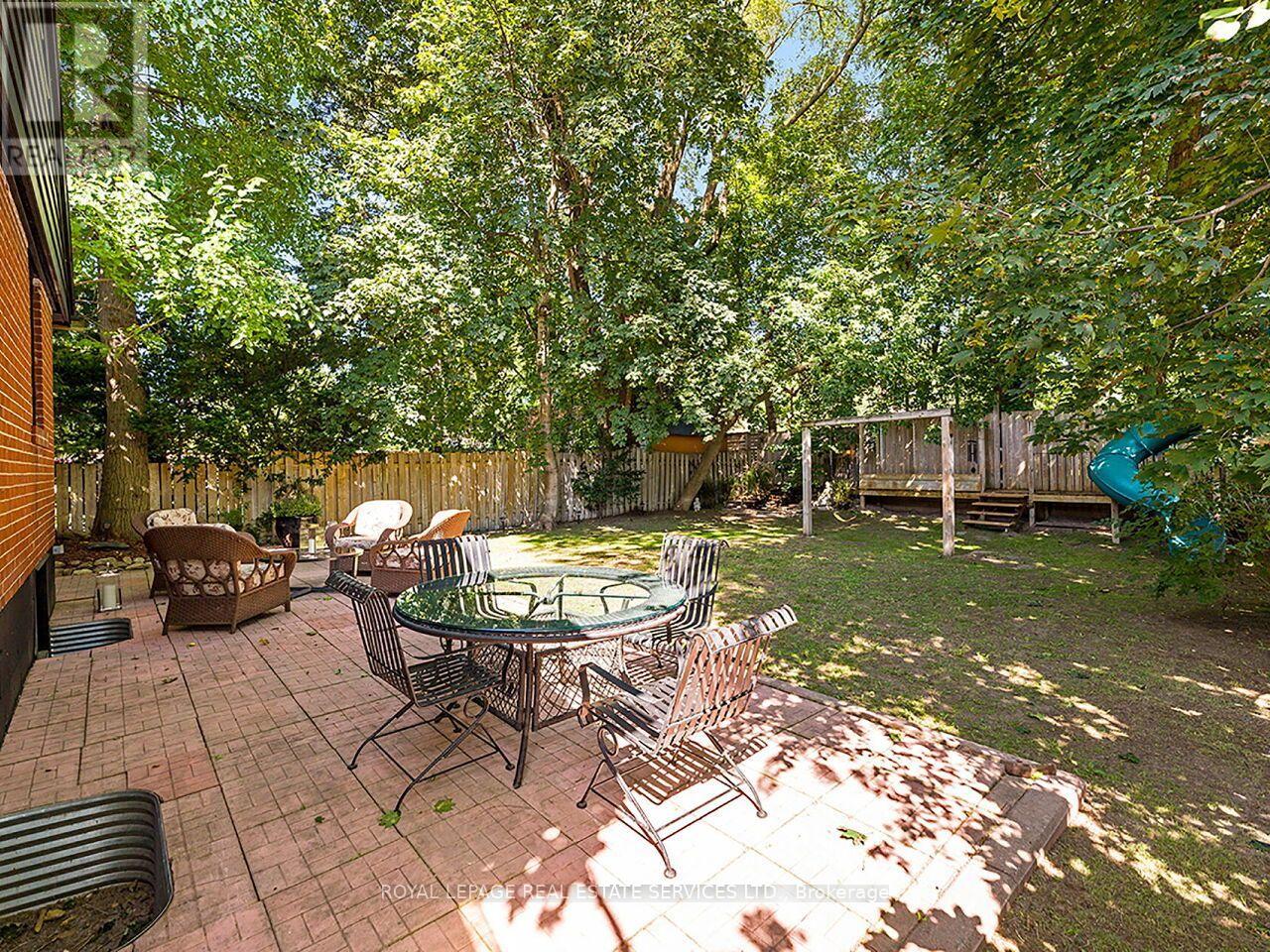 35 FERNALROY BOULEVARD - 47