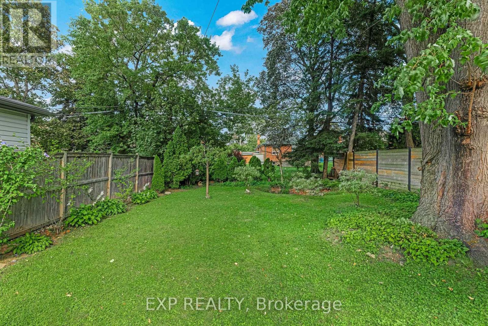 79 SHAVER AVENUE N - 38