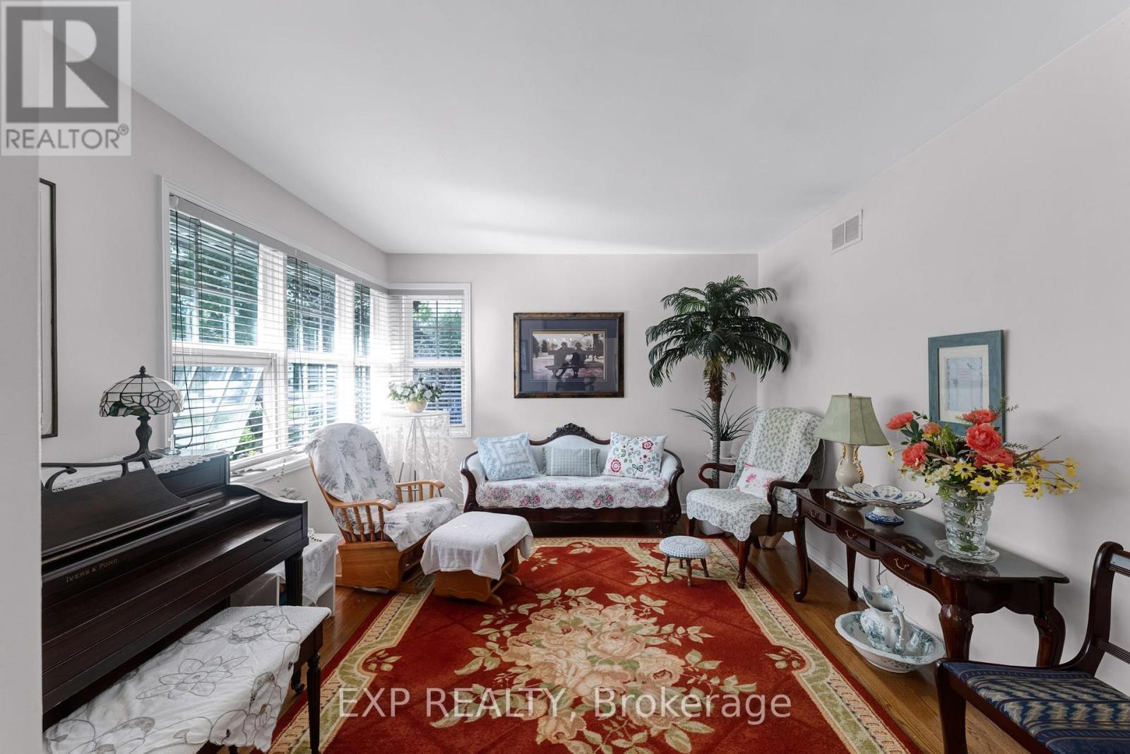 79 SHAVER AVENUE N - 5