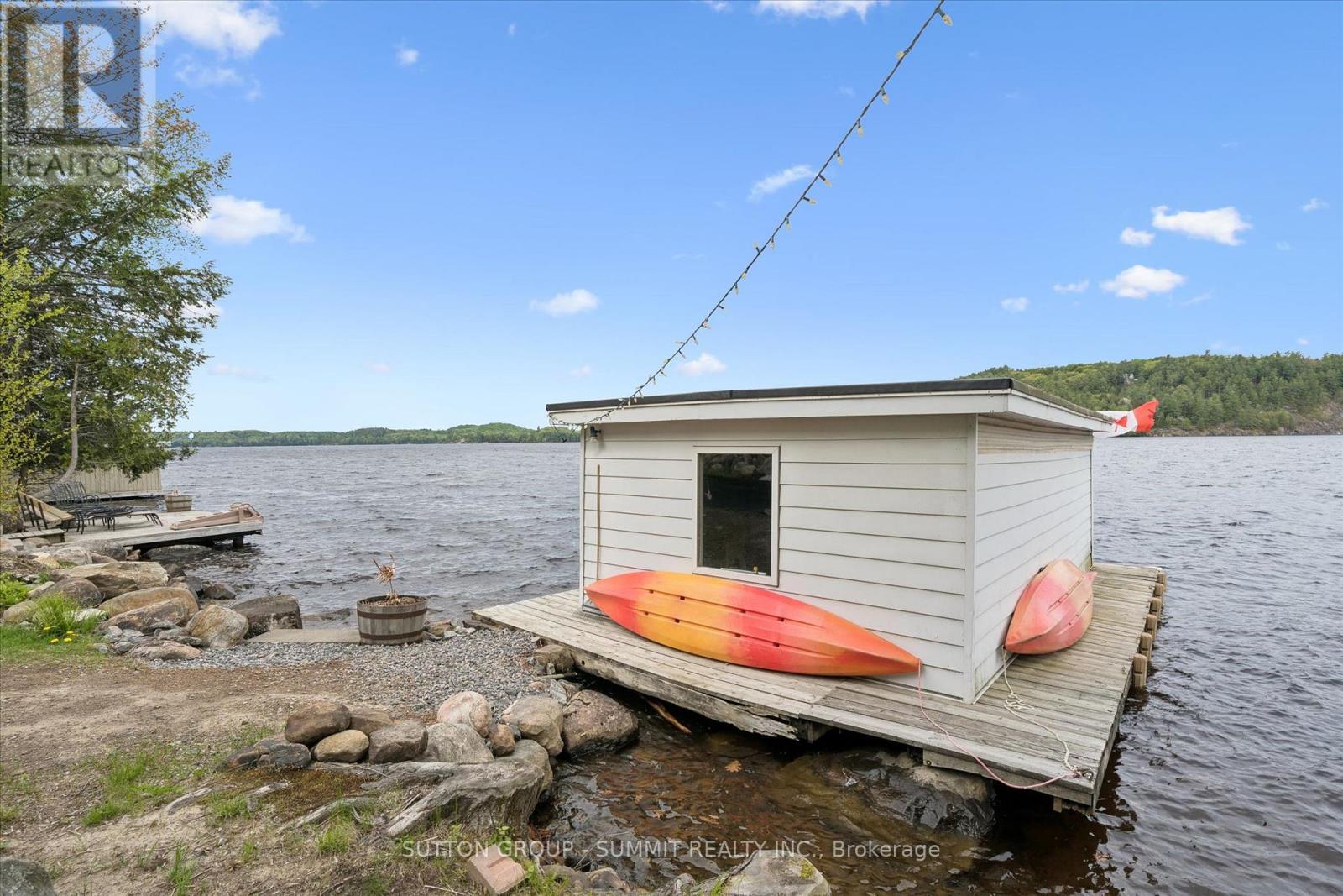 227 HOOD ROAD - 40