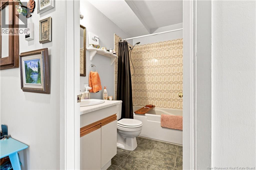 #14 109 Biggs Street - Image 17