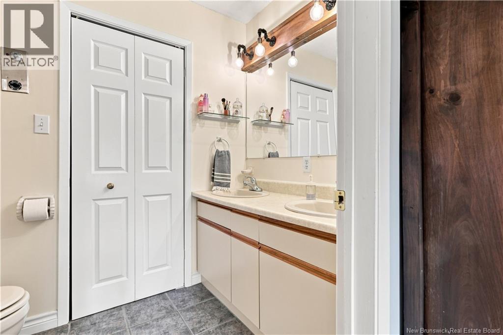 #14 109 Biggs Street - 23