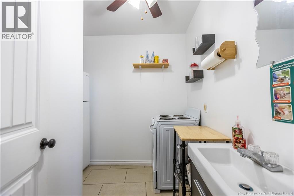 1 Woodlawn Road, Dorchester — photo 14
