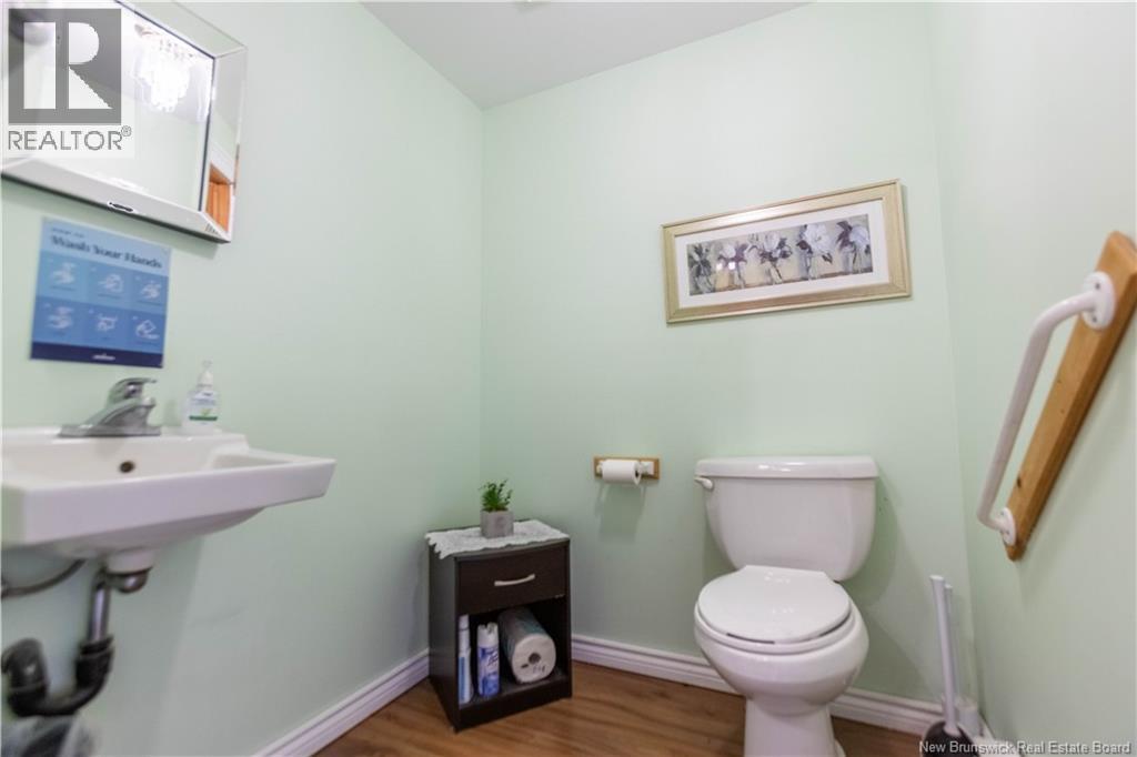 1 Woodlawn Road, Dorchester — photo 16