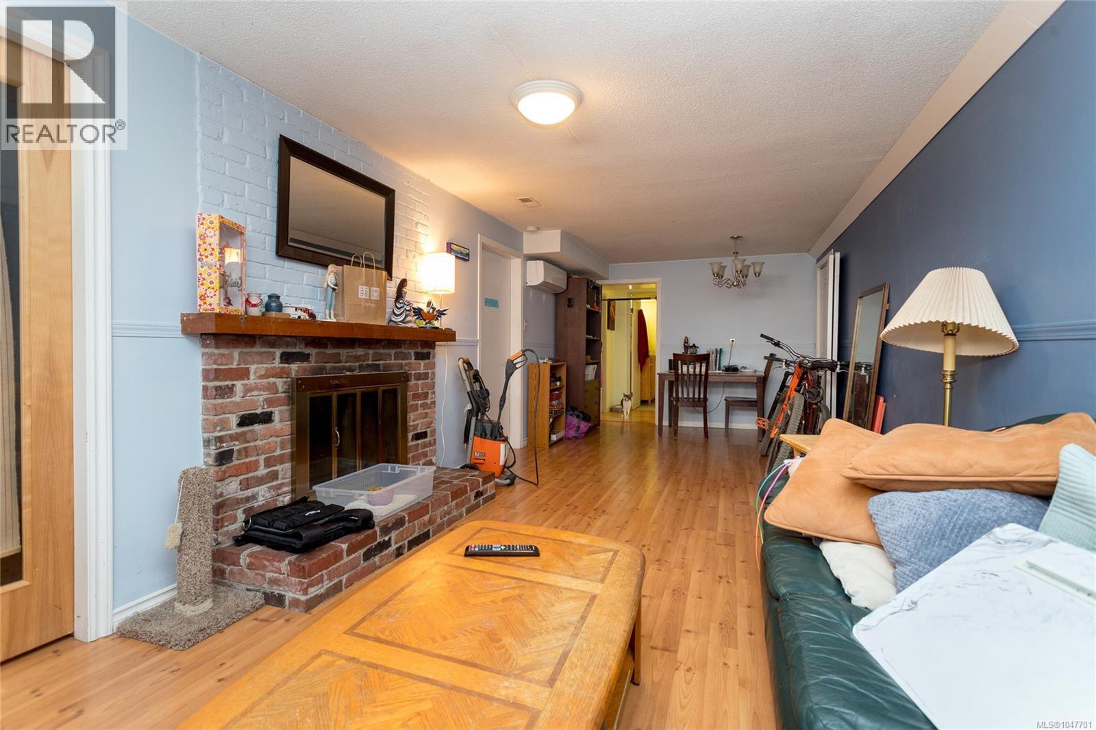 4141 Hawkes Ave - 35