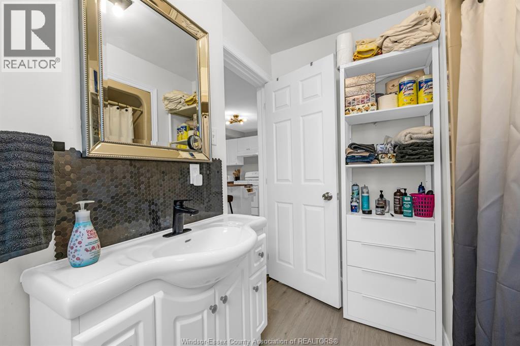 396 WEST BELLE RIVER ROAD - 27