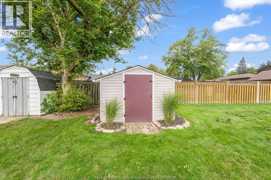 396 WEST BELLE RIVER ROAD - 9