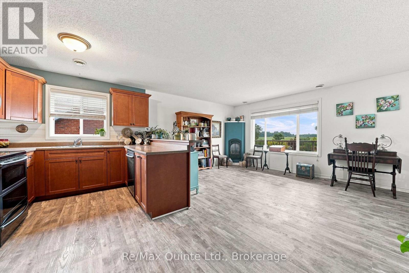 #3A 37 LAKEBREEZE COURT - Image 11