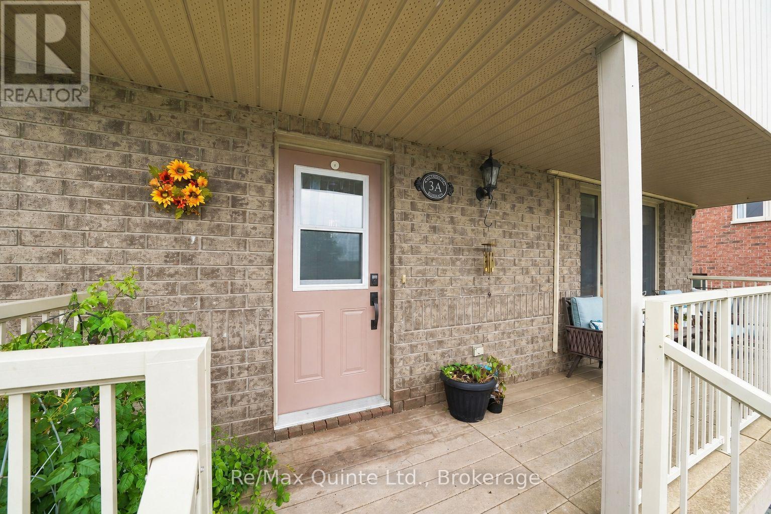3A - 37 LAKEBREEZE COURT, Prince Edward County (Wellington Ward) — photo 3
