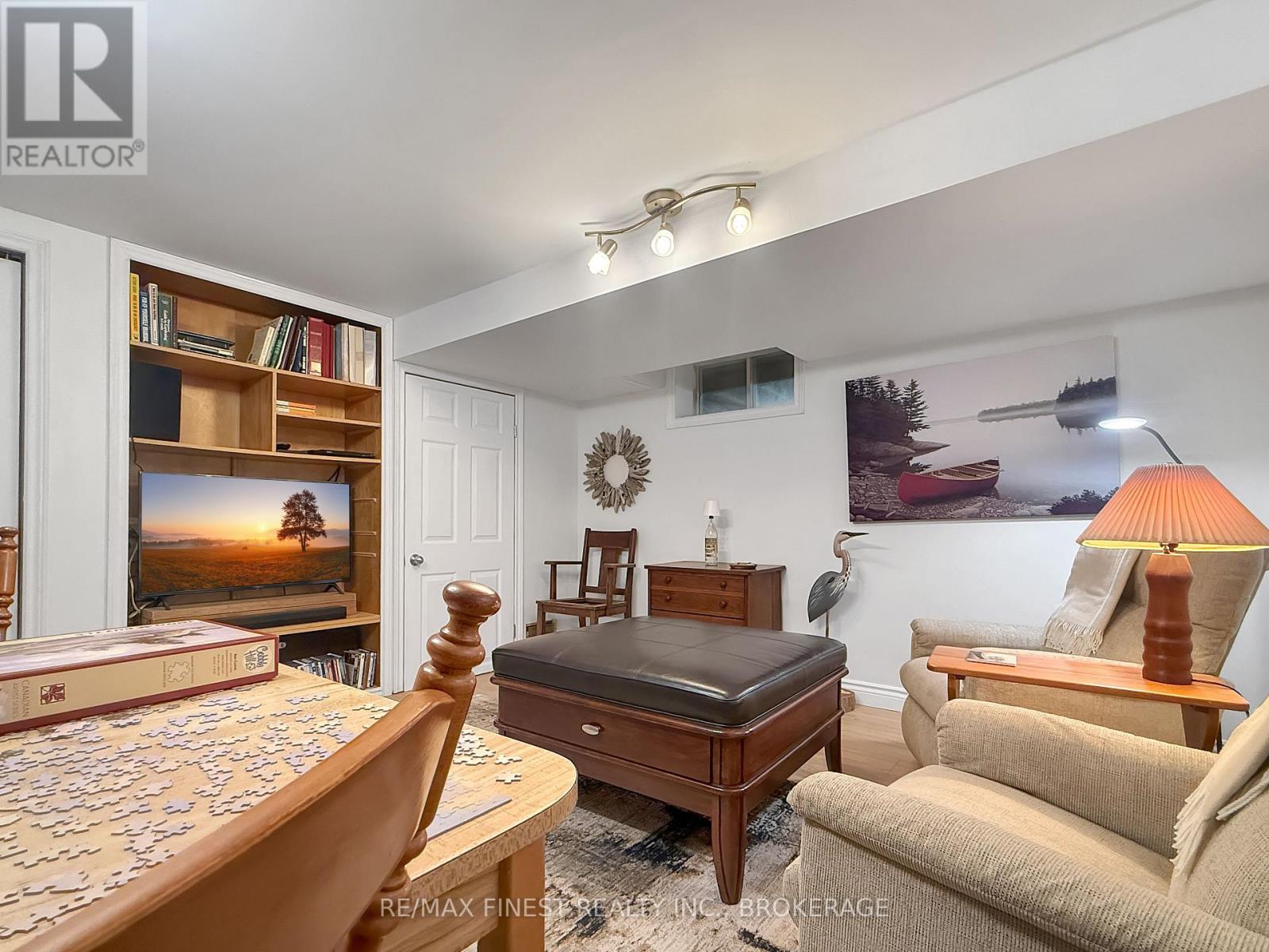 906 PURCELL CRESCENT - 25