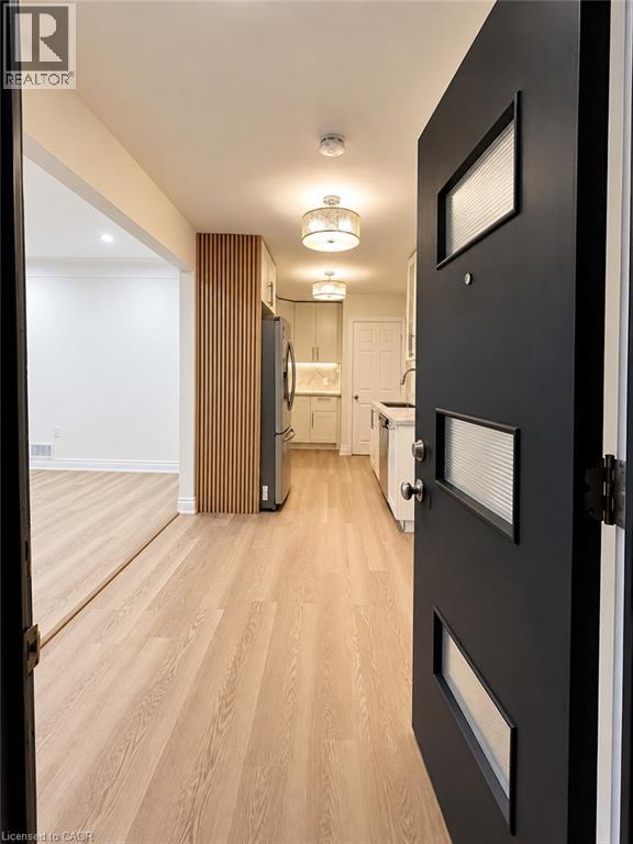 9 GRENADIER Drive, Hamilton — photo 5