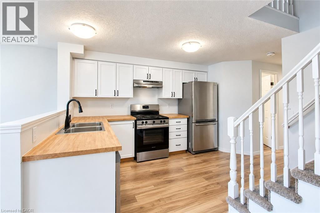 699 LAURELWOOD Drive, Waterloo — photo 5