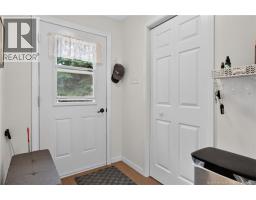 Living room - 158 Route 960, Cape Tormentine, NB E4M2C2 Photo 11