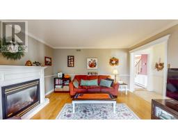 32 Halley Drive thumbnail 16