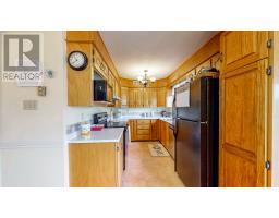 32 Halley Drive thumbnail 9