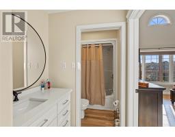 147 Monument Road thumbnail 27
