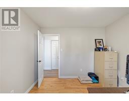 147 Monument Road thumbnail 32