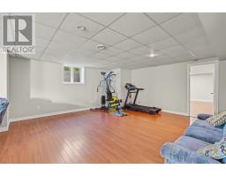 147 Monument Road thumbnail 38