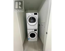 2205 - 15 David Salomon Drive, Toronto, ON M3C1E7 Photo 8