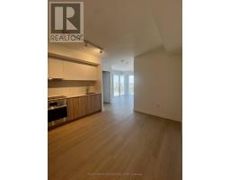 2205 - 15 David Salomon Drive, Toronto, ON M3C1E7 Photo 9