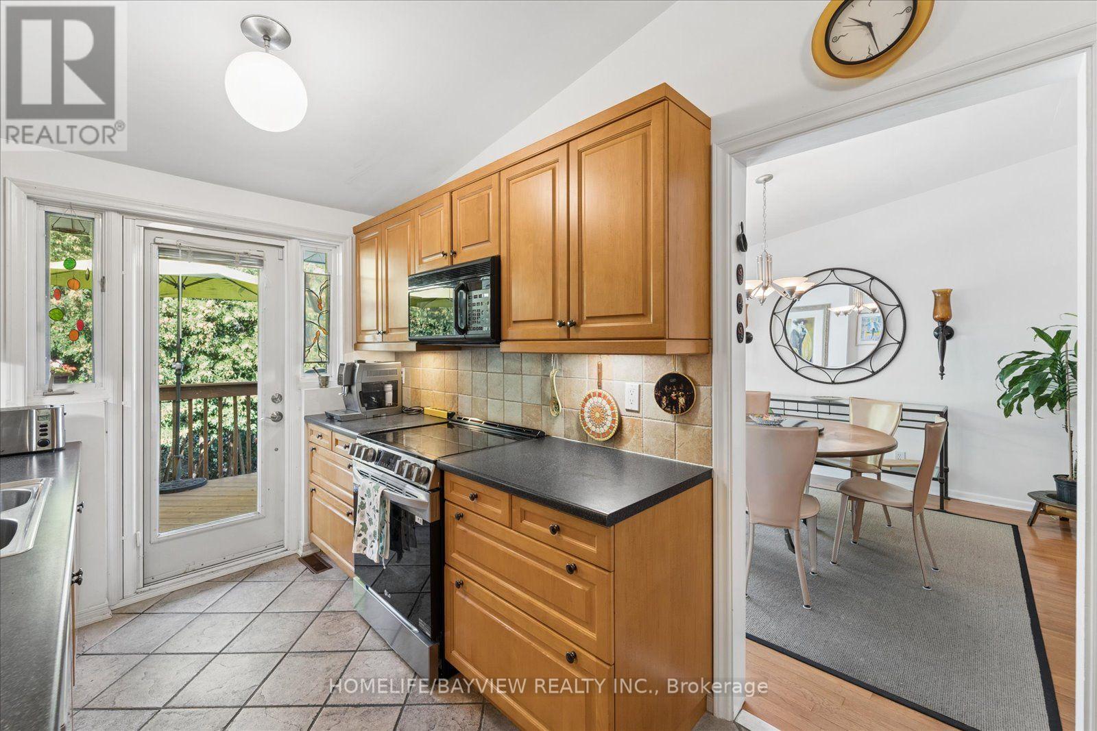 24 RAVENSCROFT CIRCLE - Image 12