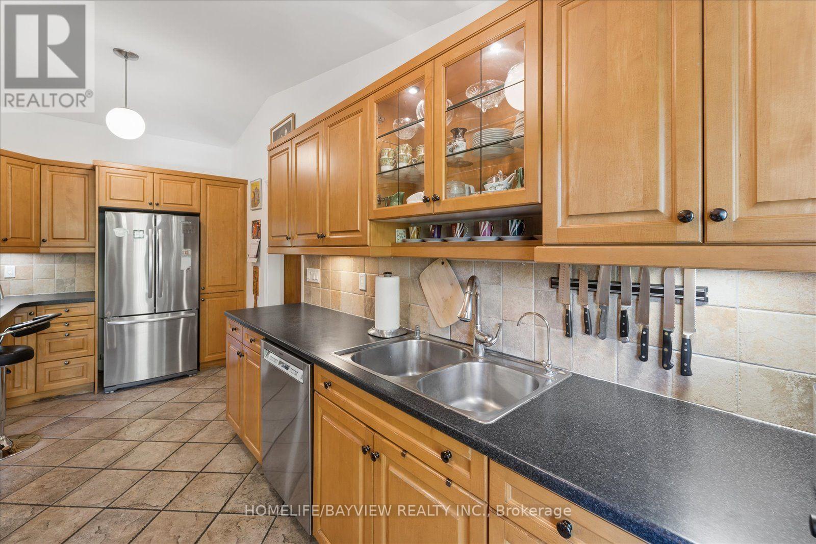 24 RAVENSCROFT CIRCLE - Image 14