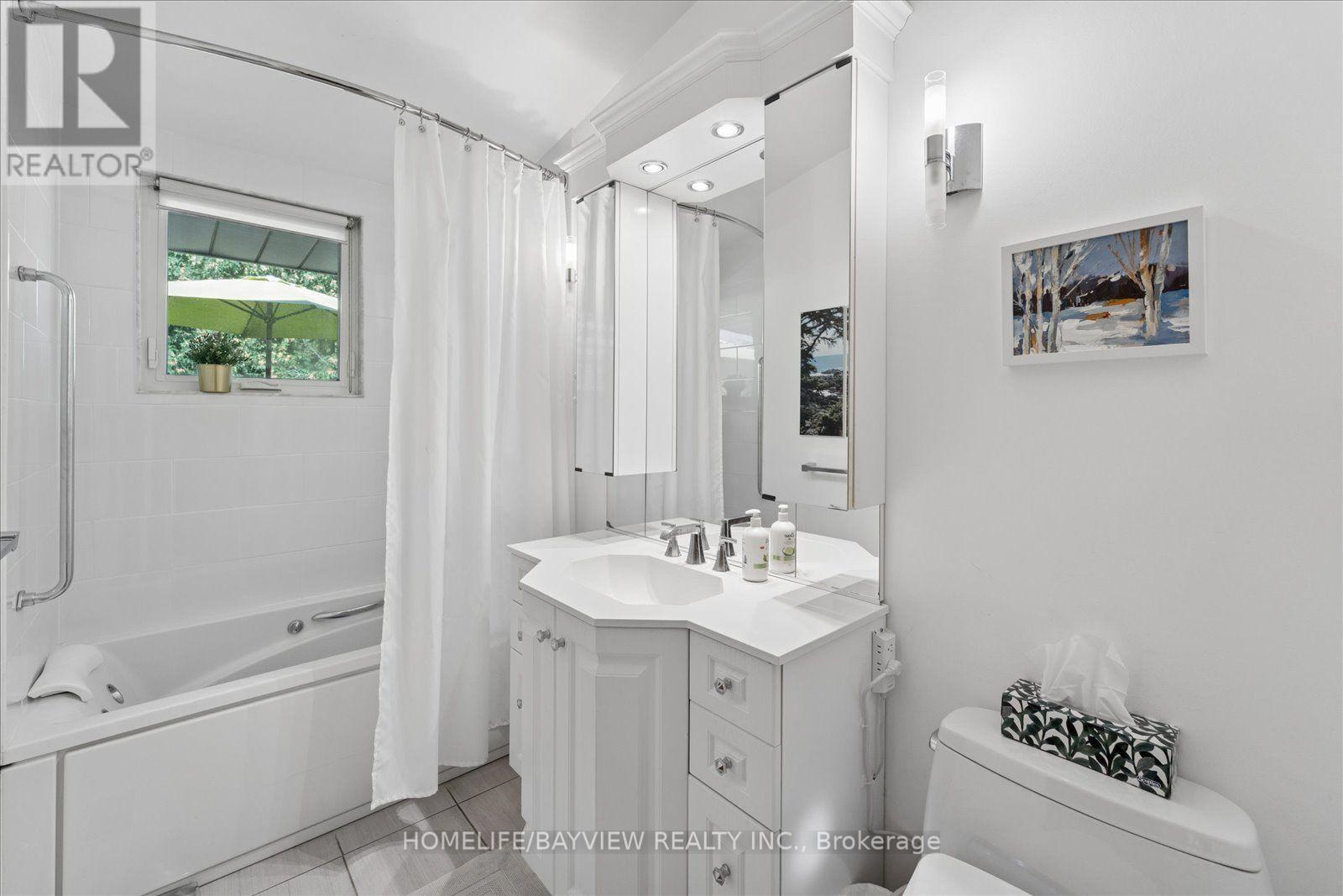 24 RAVENSCROFT CIRCLE - Image 17