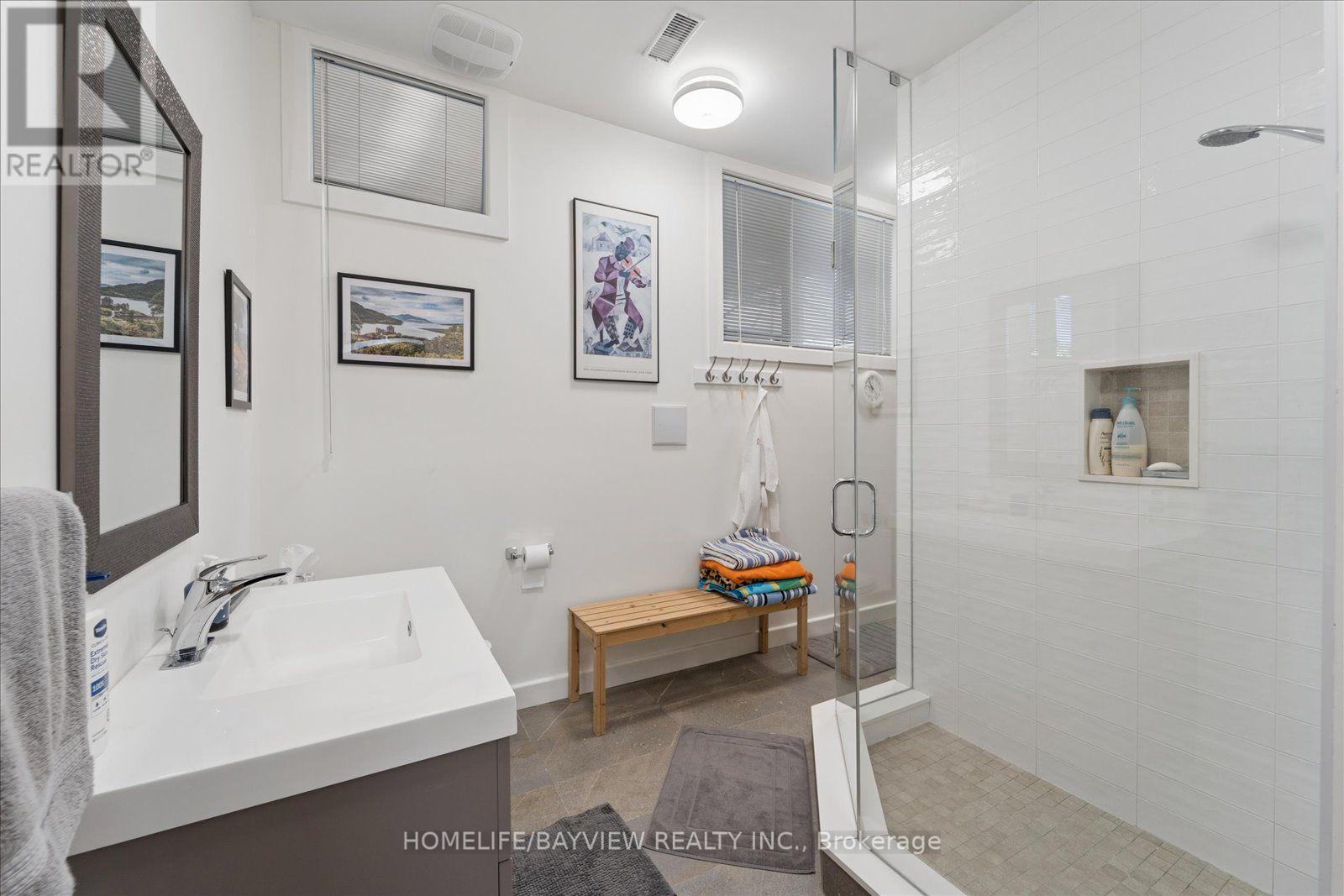24 RAVENSCROFT CIRCLE - Image 33