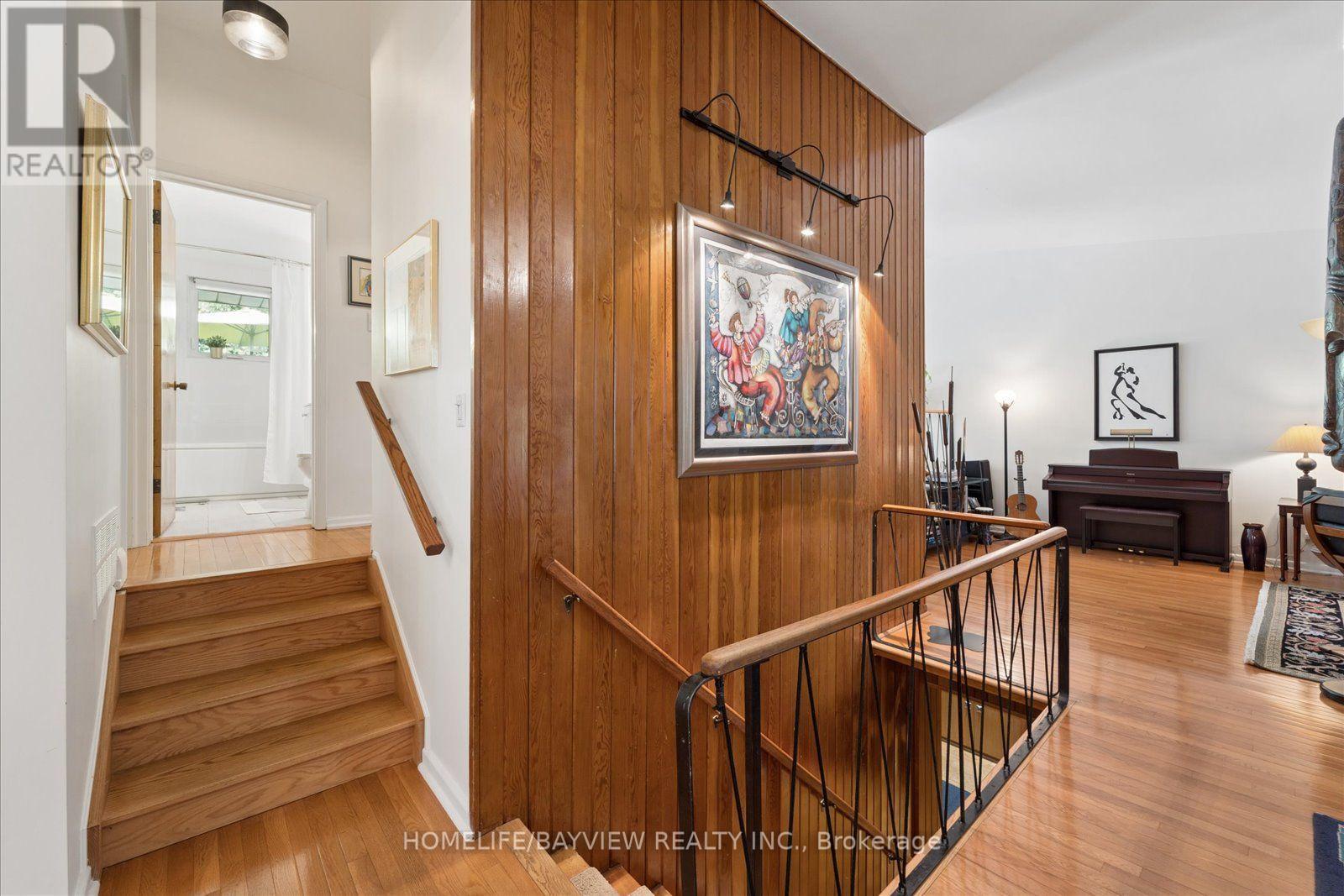 24 Ravenscroft Circle, Toronto — photo 6