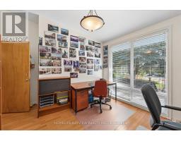 24 Ravenscroft Circle, Toronto, ON M2K1W9 Photo 19