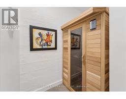 24 Ravenscroft Circle, Toronto, ON M2K1W9 Photo 34
