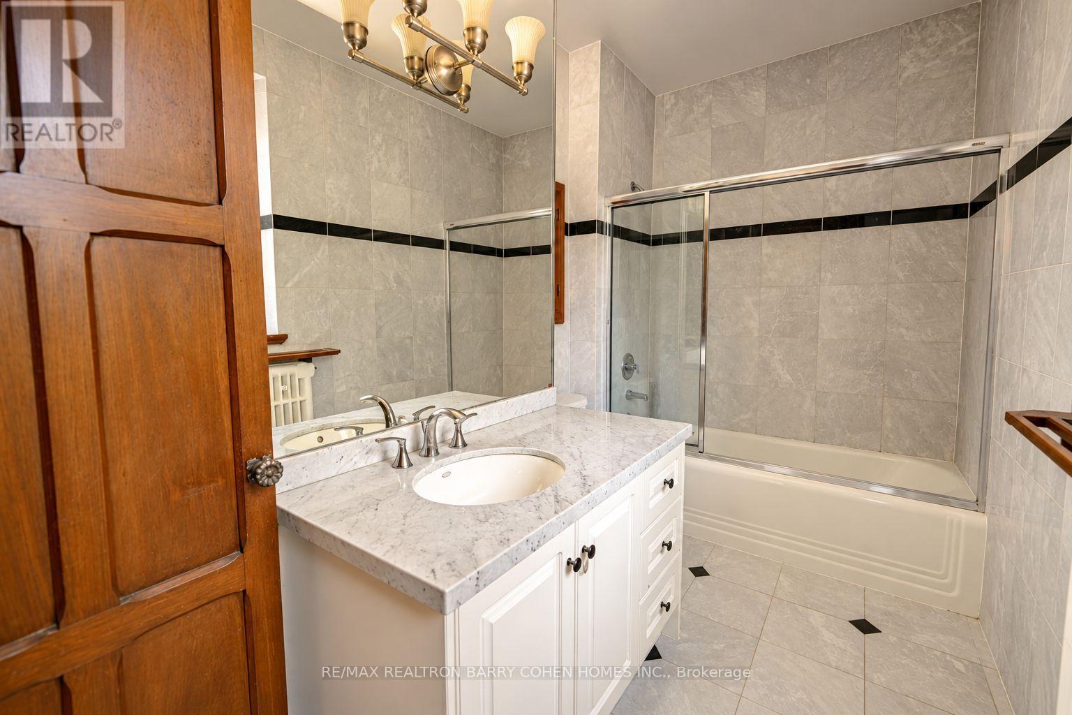 372 OLD YONGE STREET - Image 19