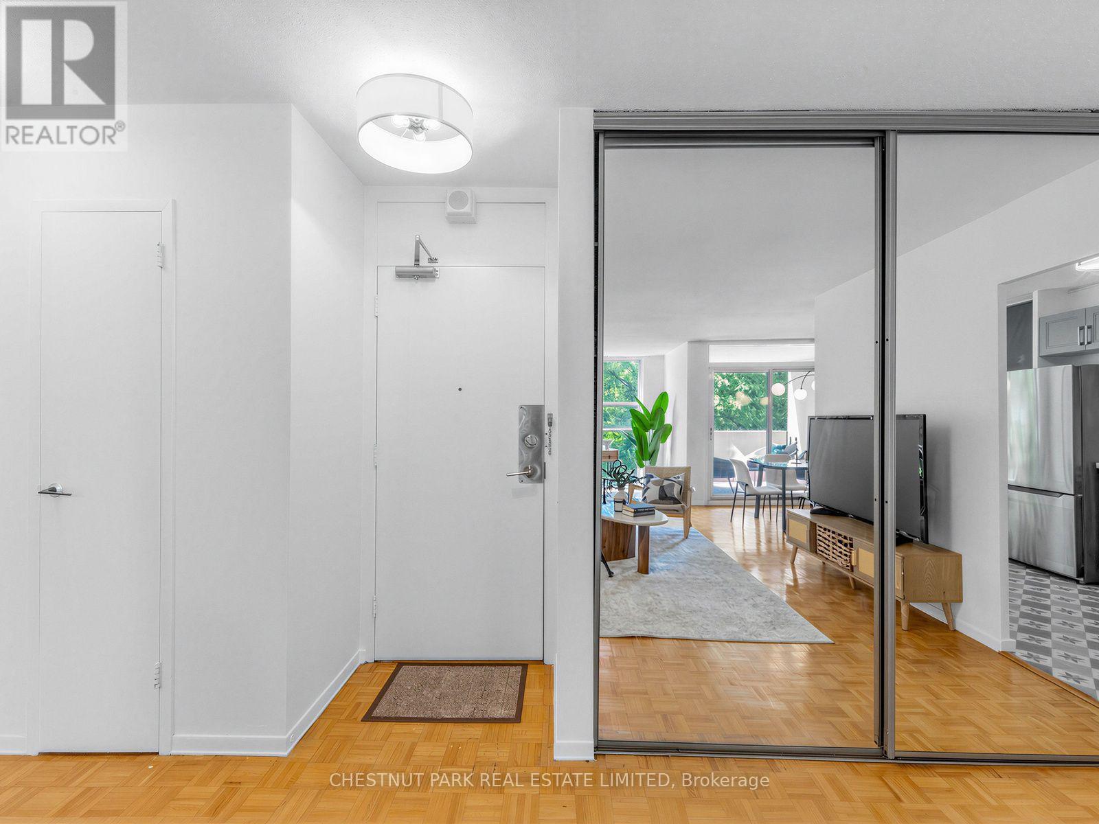 #414 40 HOMEWOOD AVENUE - 2