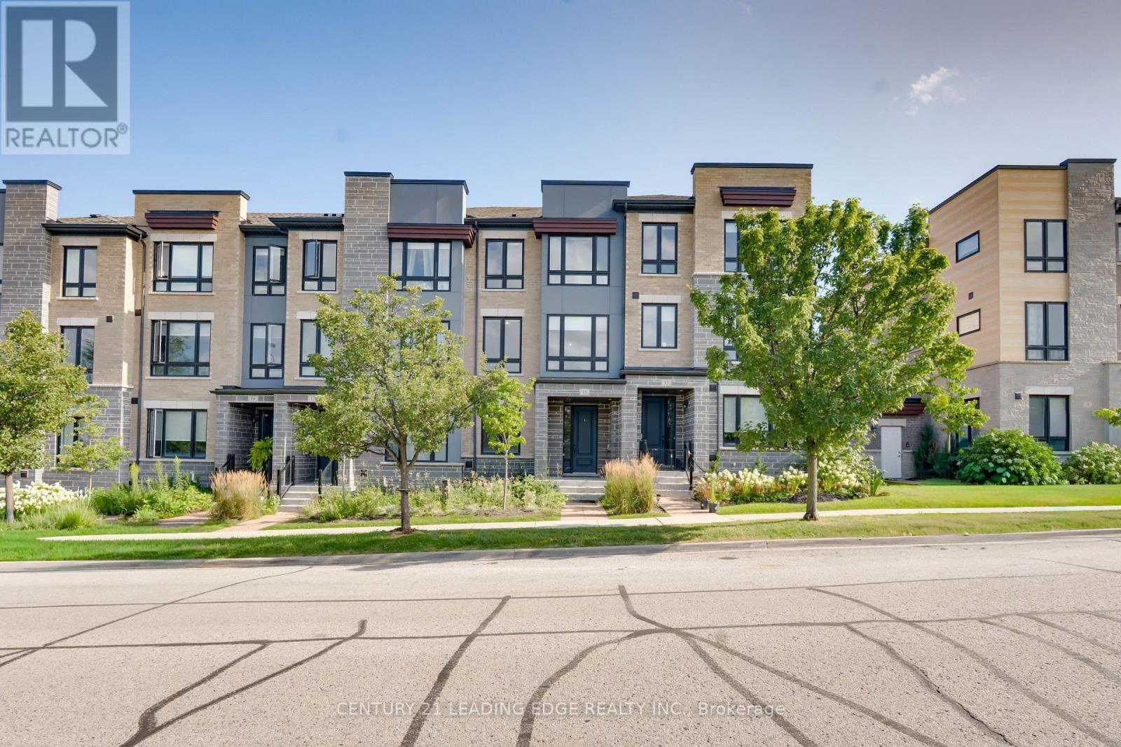 15 HAYDOCK WAY - 1